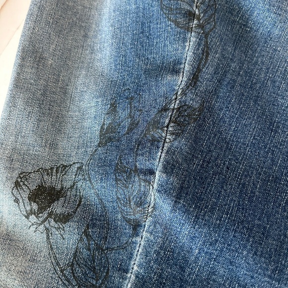 NWOT Simply Vera Vera Wang Embellished Skinny Mid Rise Jeans - Picture 7 of 12